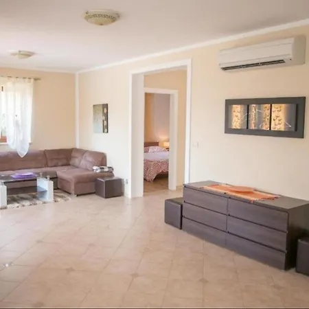 Villa Nevena In Porec For Max 10 Persons 6km From The