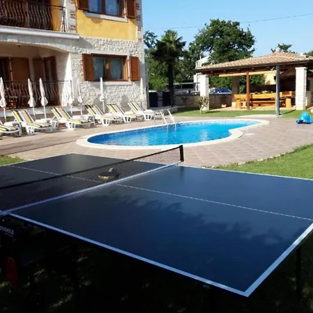 Nevena In Porec For Max 10 Persons 6km From The * Buici (Istria)