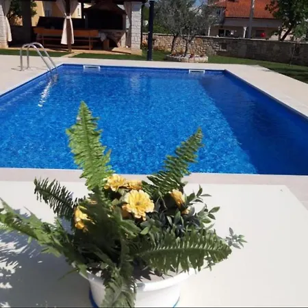 Villa Nevena In Porec For Max 10 Persons 6km From The *