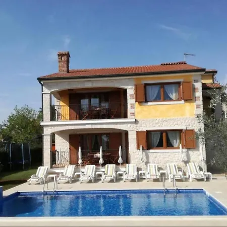 Nevena In Porec For Max 10 Persons 6km From The