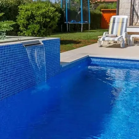 Nevena In Porec For Max 10 Persons 6km From The Villa Buici (Istria)