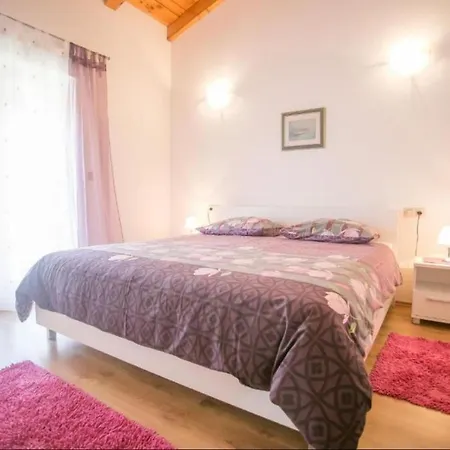 Villa Nevena In Porec For Max 10 Persons 6km From The *