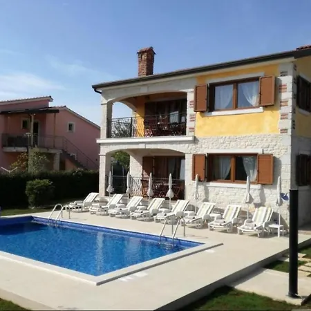 Nevena In Porec For Max 10 Persons 6km From The